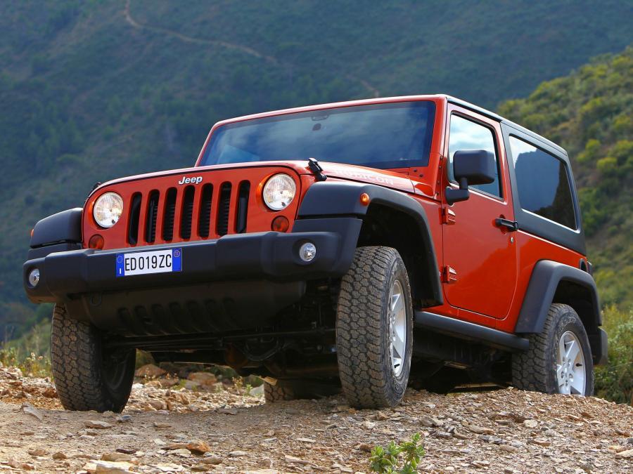  Jeep Wrangler Rubicon 2011 года  (EU) (фото 21 из 30)